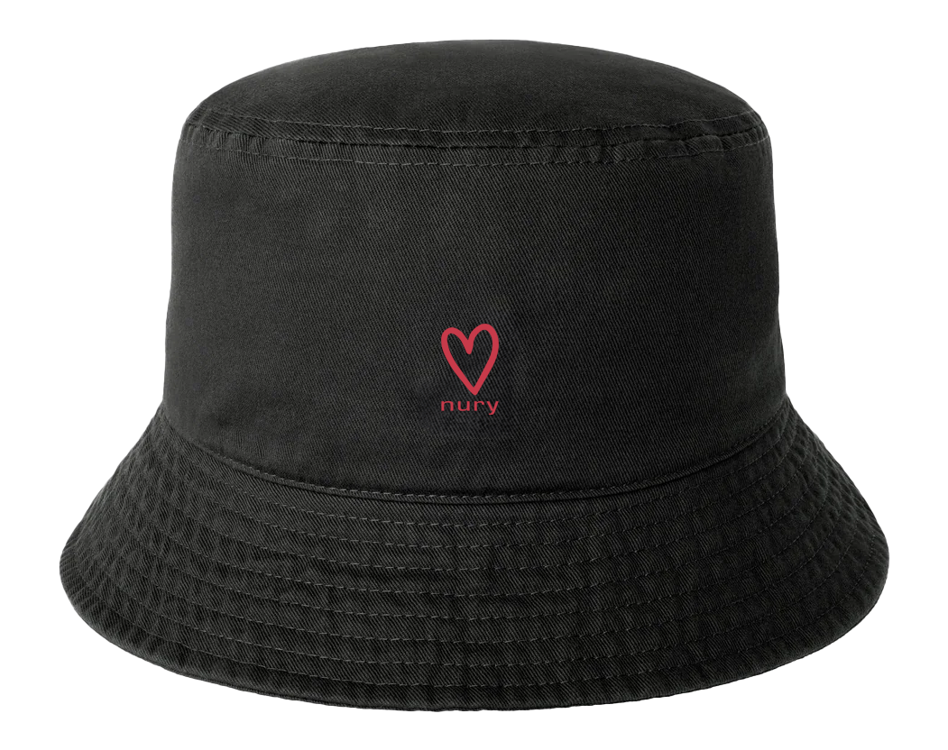 Black bucket hat with heart
